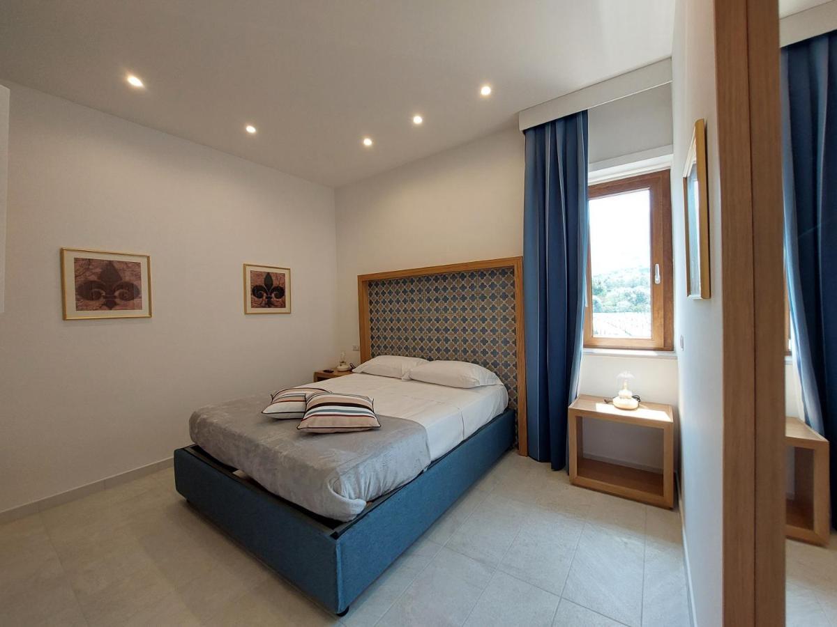 Mistral Luxury Suites Sorrento Exterior photo